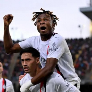 8868体育赞助意甲莱切俱乐部 小辣椒逼平红黑军团