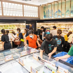 龙年火锅年夜饭走俏，野妹火锅呈现“一厢难求”的火爆盛况