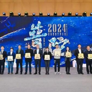 上海罗莱生活荣获"2023年度普陀区高质量发展领军企业"称号