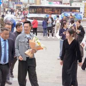 格伦菲尔口腔与香港演员张兆辉举行签约仪式