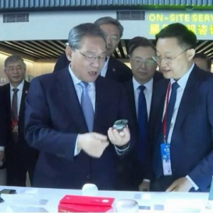 讯飞会议耳机登上《新闻联播》，助力AI+办公新潮流全球加速普及