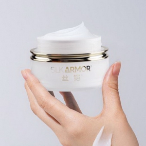 你以为夏天皮肤最怕太阳晒？其实更怕的是它