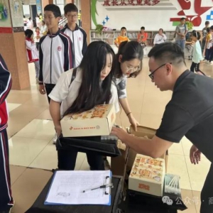 商舟跨境公益捐赠活动正式结束：让爱传递，温暖连州