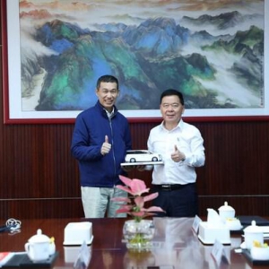 广汽集团与奥动新能源展开会谈，全面深化换电战略合作
