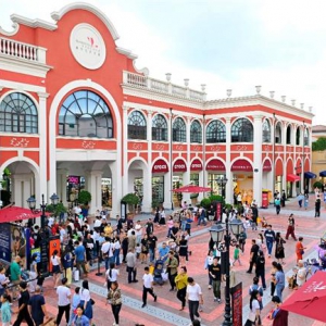 佛罗伦萨小镇黄金周传捷报，业绩客流全方位均衡上涨