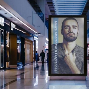 E Ink元太科技发布75吋E Ink Kaleido™ 3户外大型彩色电子纸广告牌