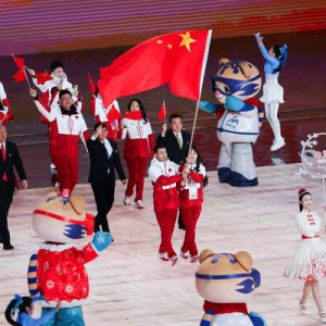 2025年哈尔滨亚冬会盛大开幕 安踏专业运动科技全面助力中国健儿