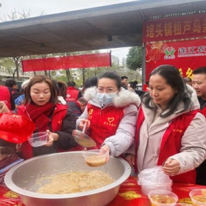 拗九承孝道 文化暖人心 —— 中国人寿寿险连江支公司党支部开展主题党日活动