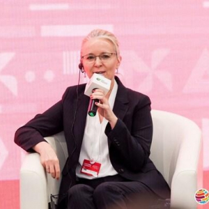 BSI石慕澜出席2025可持续全球领导者大会：构建可信ESG生态，驱动企业长效价值