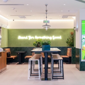 Shake Shack北京大融城店开业，以科技美学打造社区灵感"食"光