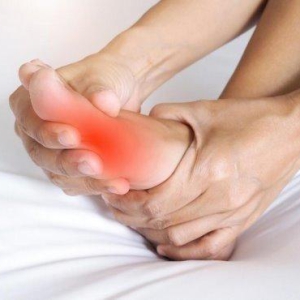 一机双测太省心！测尿酸的仪器家用认准三诺尿酸仪，血糖尿酸一次搞定